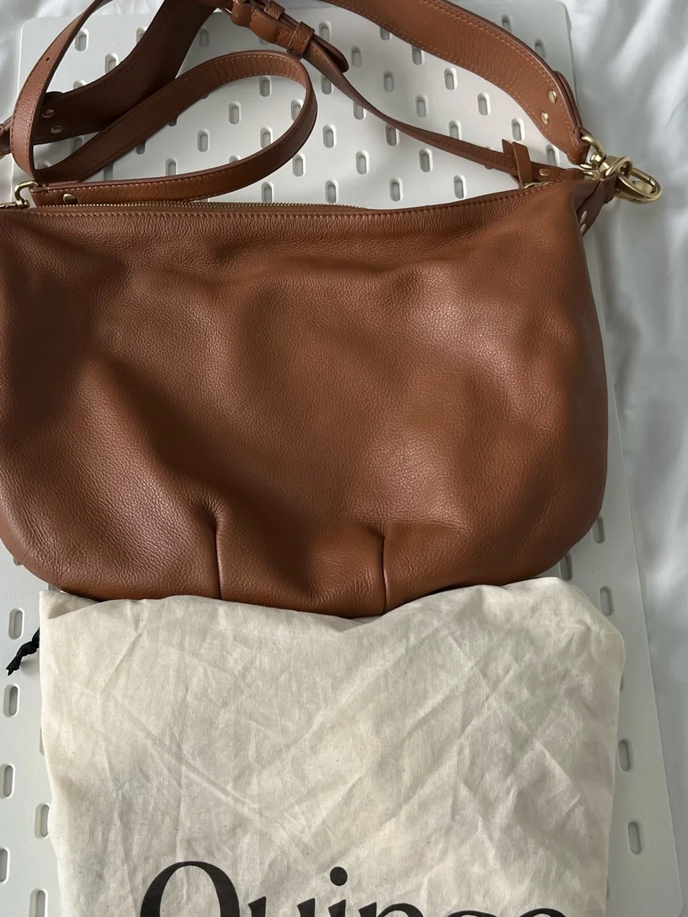Quince Sloane Shoulder bag with Crossbody strap